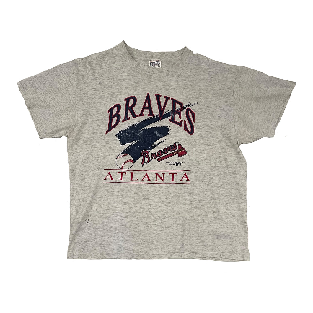 short sleeve grey t-shirt. atlanta braves logo on the front